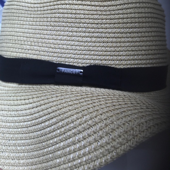 Comhats straw summer beach hat. - Picture 4 of 7